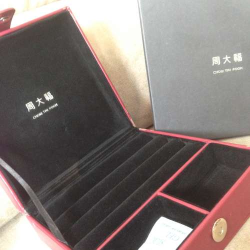 🎁  Vintage Jewellery Box 15x15x5.7cm CHOW TAI FOOK Peeling off NEW 全新 掉皮 ...