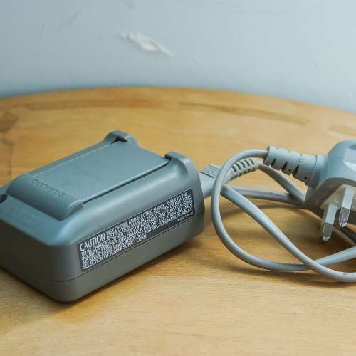 Olympus E-PL6 + 鏡頭 (14-42mm)