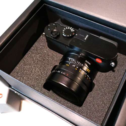 95%new...Leica Q2