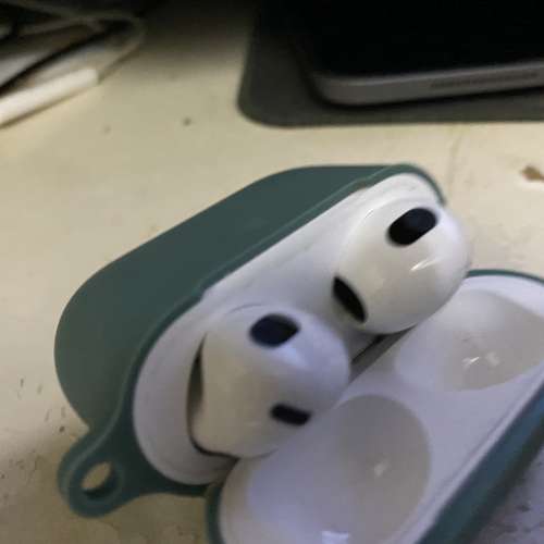 Apple AirPods 3rd 第3代 (Lighting)