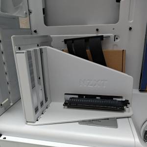NZXT Vertical GPU Mounting Kit 顯示卡直立支架