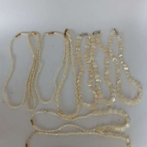 清理 存貨平售， 一手9條珍珠母貝頸鏈 mother of pearl  16 寸，如照片顯示 ,共售25...