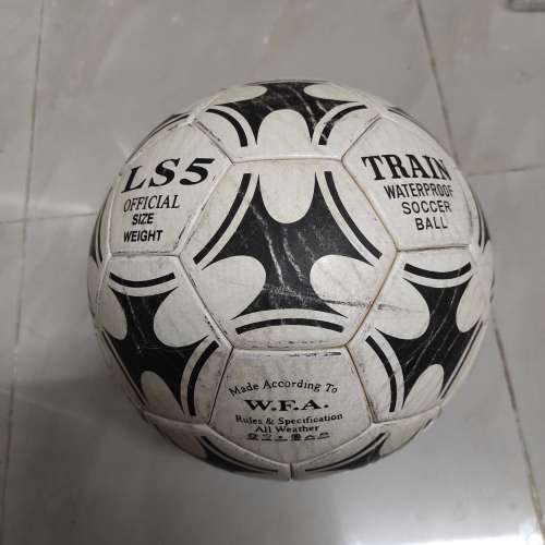 80% New waterproof football ⚽