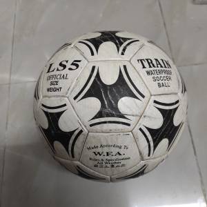 80% New waterproof football ⚽