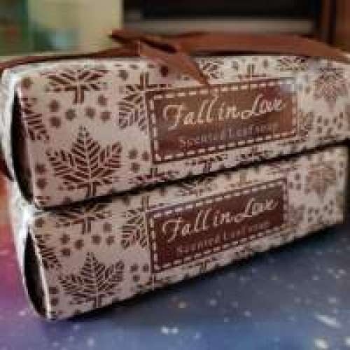 貝殼形香皂＋楓葉形香皂(可擺設亦可用)