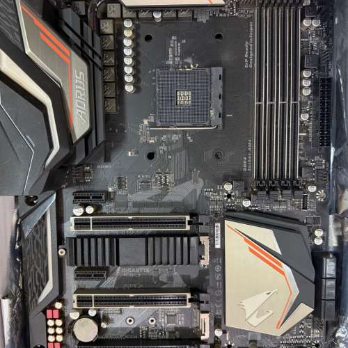 AMD R7 2700 處理器+ GIGABYTE X470 AORUS GAMING 5 WIFI(DDR4)主機版