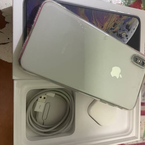 好新淨😆 iPhone XS MAX 256GB 港行雙咭 有原裝盒、線 包套包貼😆 $1280