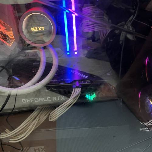 電腦主機一部，睇內容有寫配置