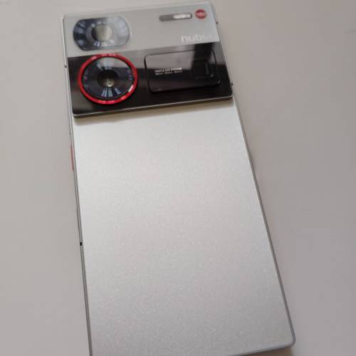 Zubia z60 utlra (可換其他手機)