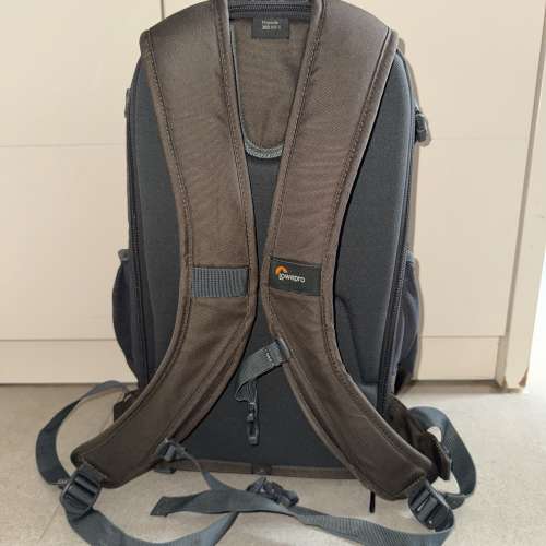 Lowepro Flipside 300 AW II