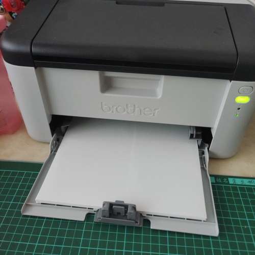 極新~Brother HL1210W ~ WIFI-黑白雷射打印機,有90%墨, 少用,有单有保有碟有手冊