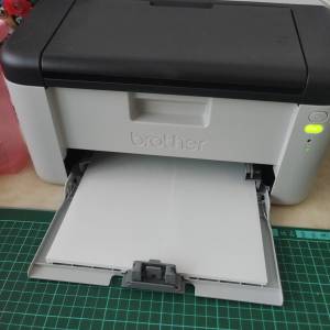 極新~Brother HL1210W ~ WIFI-黑白雷射打印機,有90%墨, 少用,有单有保有碟有手冊