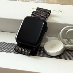 (原裝米蘭帶)Apple Watch Series 8 (GPS) 45mm 黑色