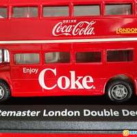 巴士模型(放在組合櫃的裝飾品)