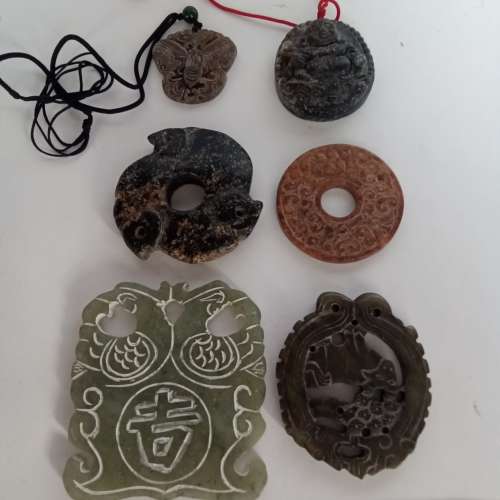 清理古舊存貨平售，一手六件古玉吊墜，原價每件250元,現六件共售500元。no.B2.11.25