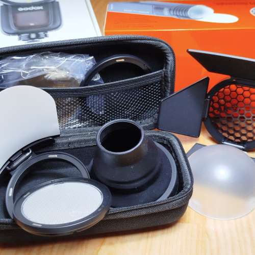 神牛Godox V1s 連 AK-R1配件set