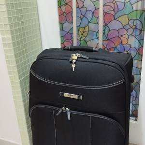 英國 Antler 28 吋黑色可擴充多格旅行行李箱 UK 25kg expandable black travel sui...