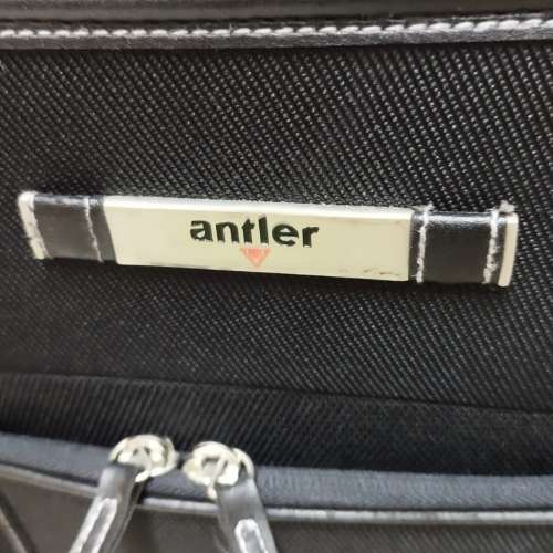 英國 Antler 28 吋黑色可擴充多格旅行行李箱 UK 25kg expandable black travel sui...