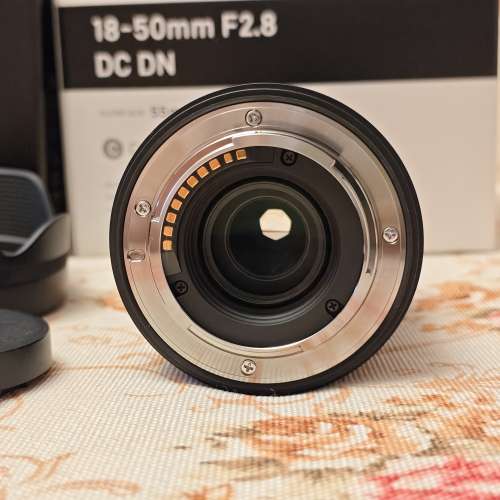 Sigma 18-50mm f2.8 Fujifilm X-mount