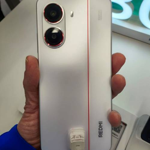 小米 紅米 Redmi Turbo 4 16+256 版本 黑色/白色現貨（國行版）Poco X7 Pro 同款,但...