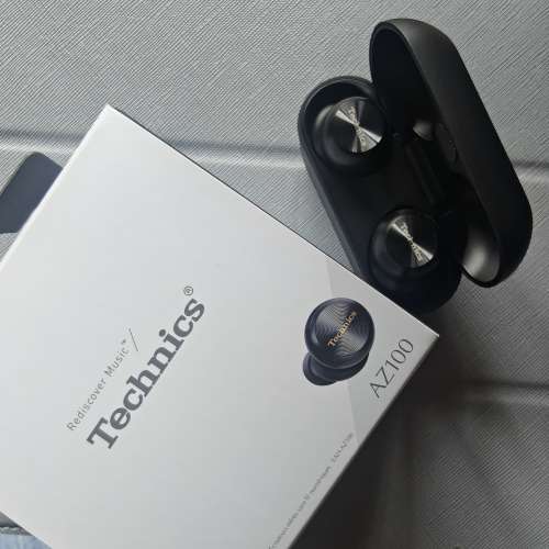 Technics AZ100