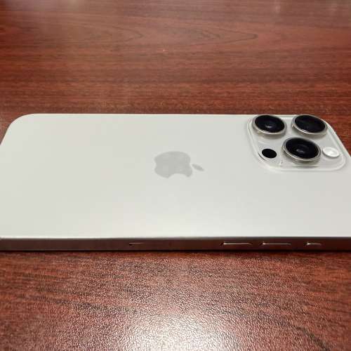 I phone 15 pro max 256b