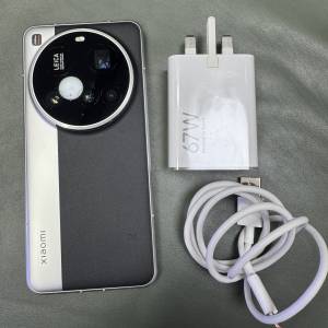 99%New 小米 Xiaomi 15 Ultra 5G 16+1TB 銀黑色 香港行貨 電池健康100% 有配件 自用...