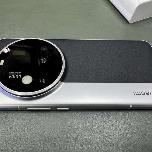 99%New 小米 Xiaomi 15 Ultra 5G 16+1TB 銀黑色 香港行貨 電池健康100% 有配件 自用...