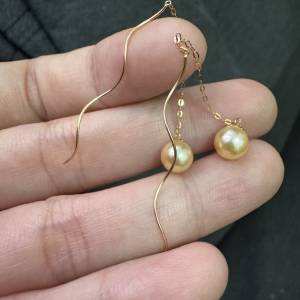 18k金波浪耳線天然海水珍珠耳環