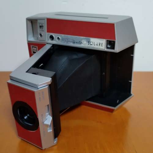 Lomo'Instant Square Glass 方形即影即有相機Pigalle 復古紅皮革版本