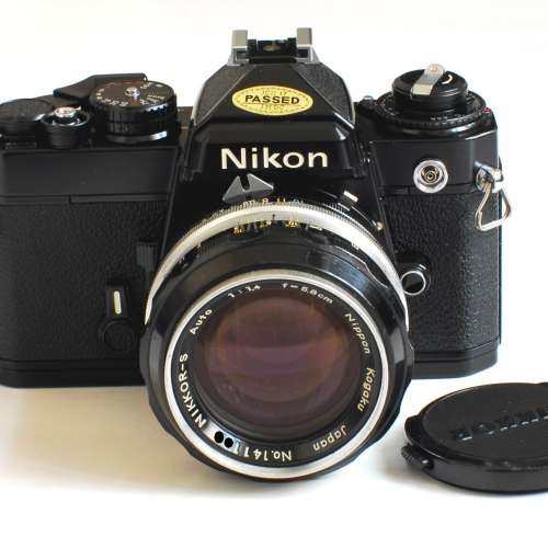 Nikon FE Black Body with Nikon 5.8cm 58mm F1.4 * PAT PEND *