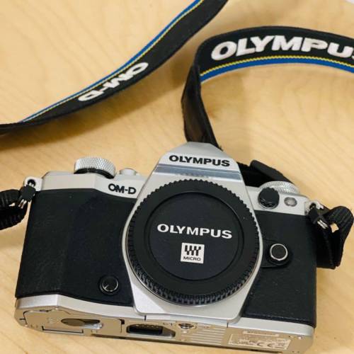 Olympus OM-D E-M5 Mark II 機身，沒盒