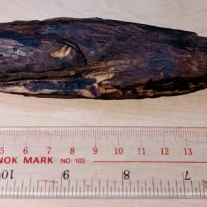 沉香C 18cm長，39克