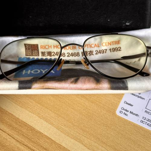 Calvin Klein 呔金屬眼鏡