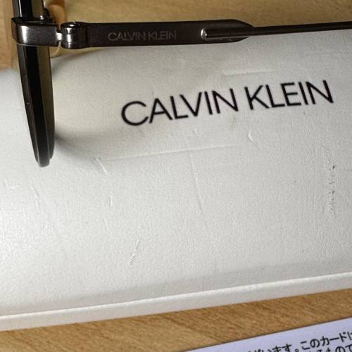 Calvin Klein 呔金屬眼鏡