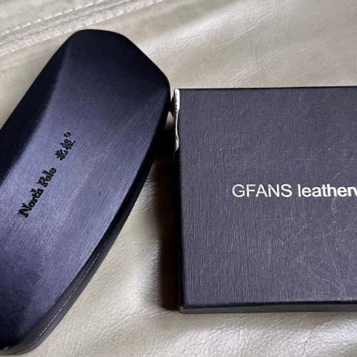 鎖匙包 + 太陽眼鏡（綠色）全新