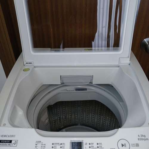 8成新Whirlpool惠而浦珍珠白洗衣機