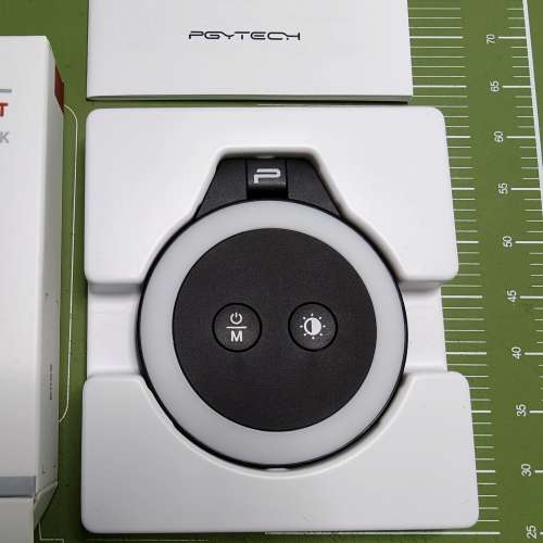 99%new PGYTECH MagGlow手機磁吸補光燈
