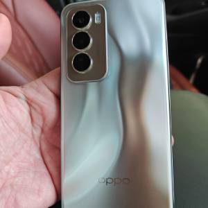 OPPO Reno 12