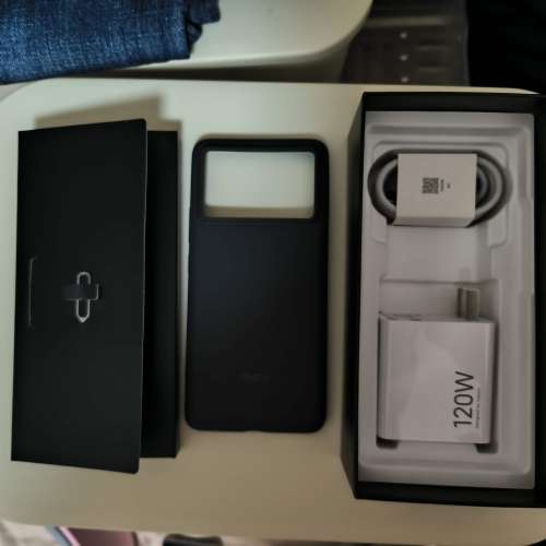 小米 POCO F6 Pro/ 紅米 K70.