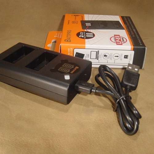 LP-E8 LPE8 USB雙位充電器合Canon EOS 550D,EOS 600D,EOS 650D,EOS 700D相機專用請...