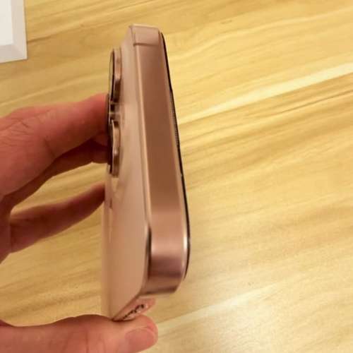 iPhone 16pro 512gb,港行雙卡，金色鈦金屬，完美冇花，冇修冇拆，電池健康度93，所...