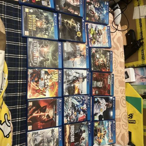PS4主機+18隻Games不散賣可議價
