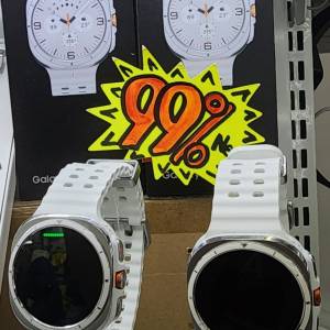 Samsung Galaxy Watch Ultra(鈦金白)
港版清倉陳列藍牙智能手錶