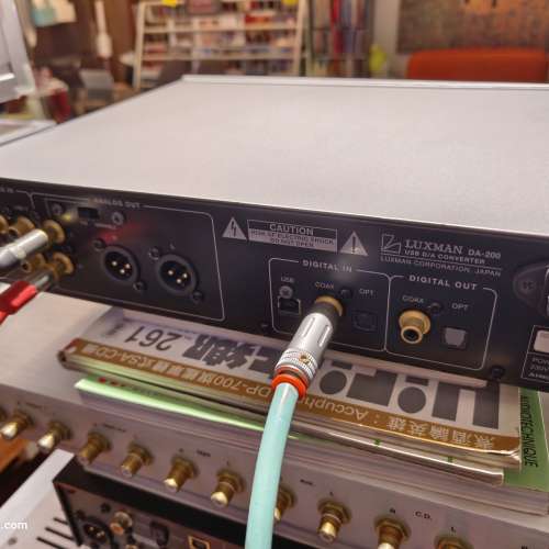 Luxman DA-200 解碼/ 前級/ 耳擴