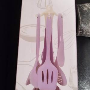 全新耐熱紫色矽膠鑊鏟一套六件廚具用品連架New silicone purple kitchenware ( 1 s...