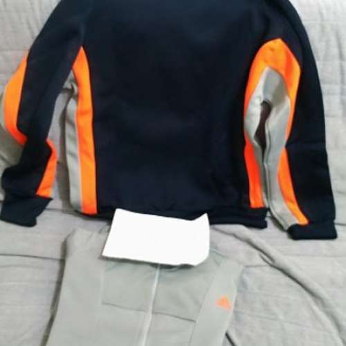 Adidas 外套 全新2件