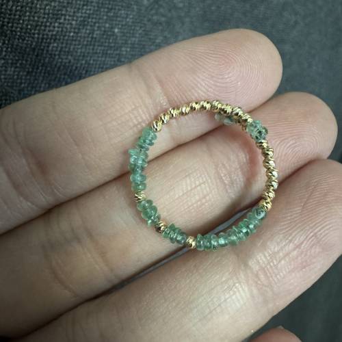 18k金批花珠祖母綠戒指