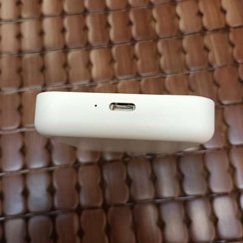 磁吸充電寶一個 10000mAh