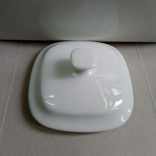 全新 DYNASTY Fine Bone China 骨瓷杯 (花形圖案 系列一)